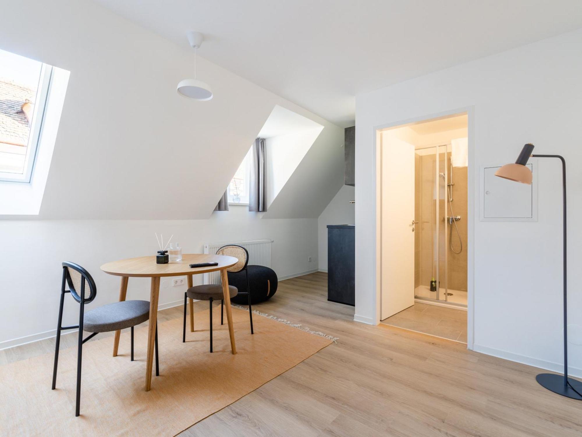 Limehome Klagenfurt Goessgasse Klagenfurt am Woerthersee Oda fotoğraf