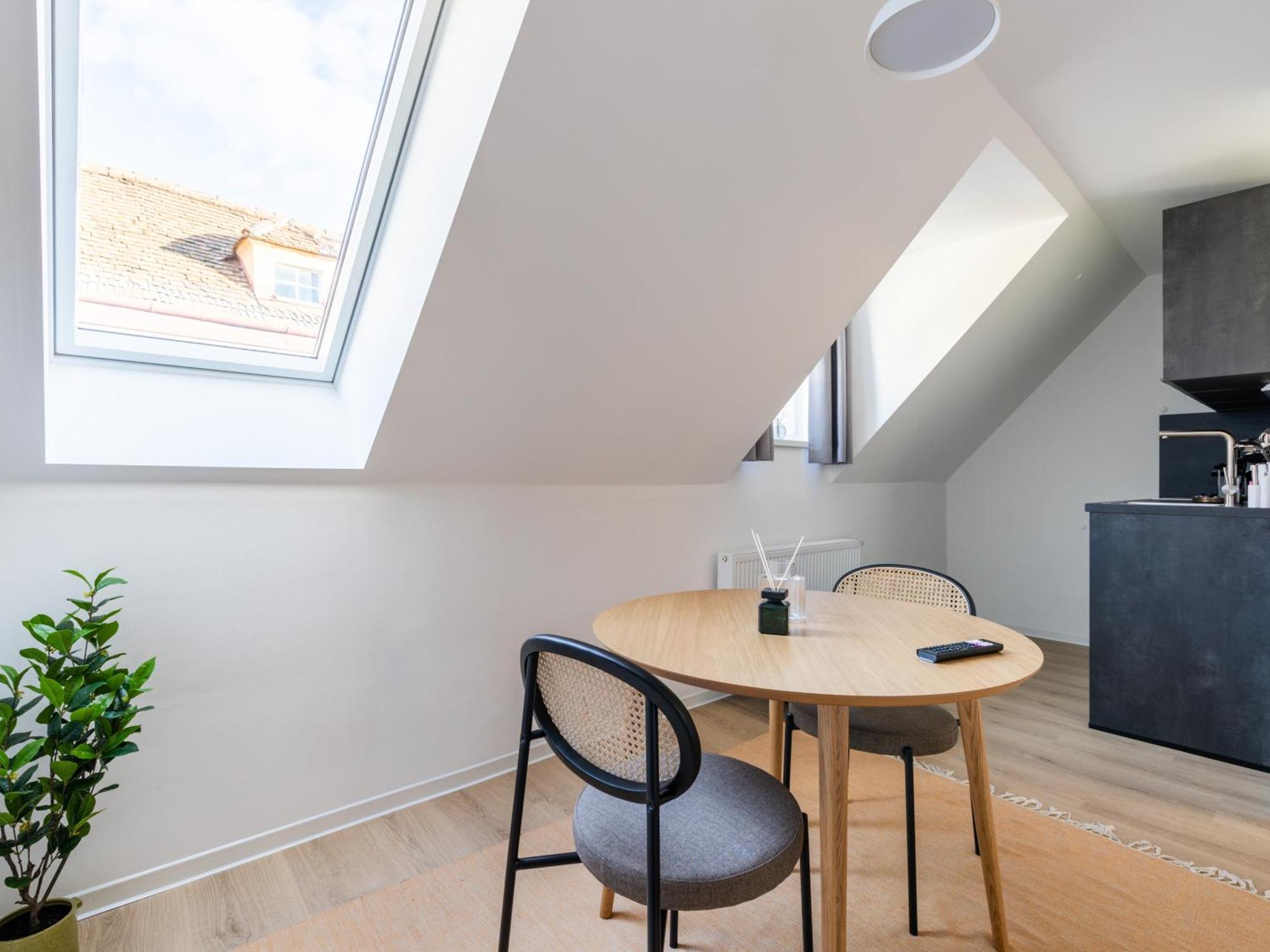 Limehome Klagenfurt Goessgasse Klagenfurt am Woerthersee Oda fotoğraf